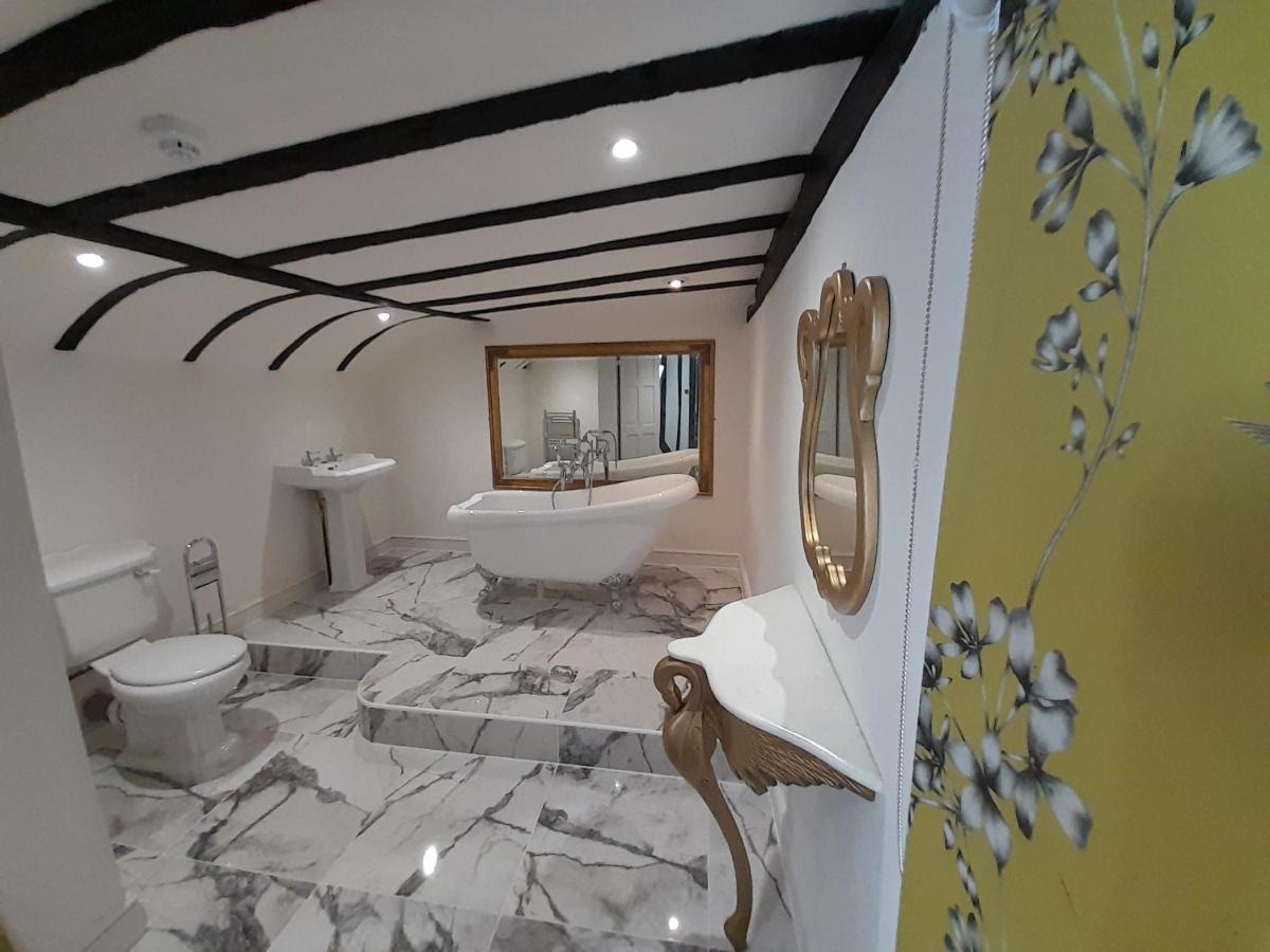 Hotel Stone Court House à Maidstone Extérieur photo