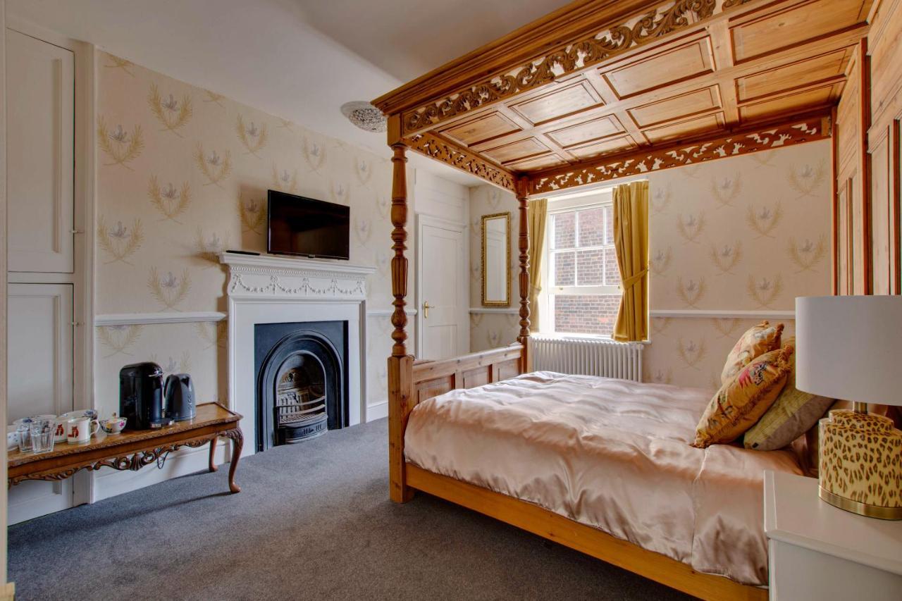 Hotel Stone Court House à Maidstone Extérieur photo