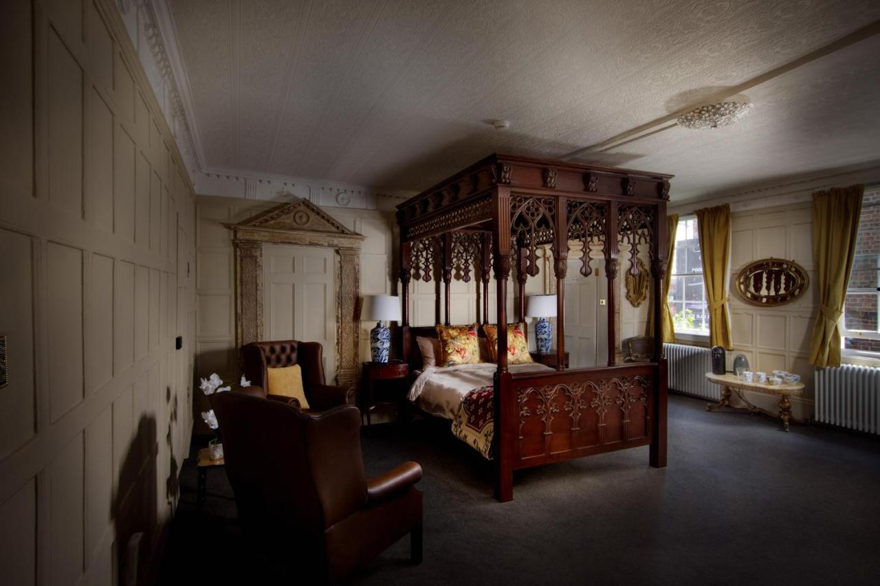 Hotel Stone Court House à Maidstone Extérieur photo