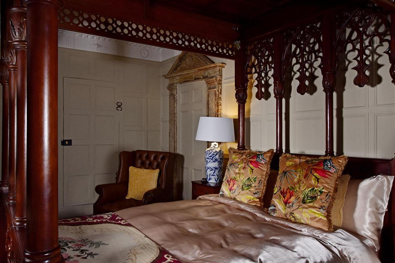 Hotel Stone Court House à Maidstone Extérieur photo