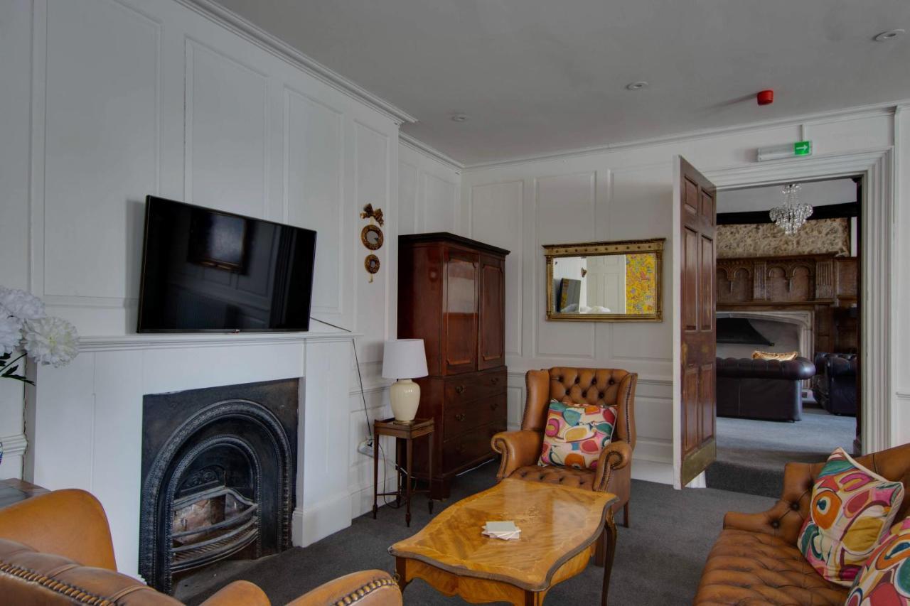 Hotel Stone Court House à Maidstone Extérieur photo