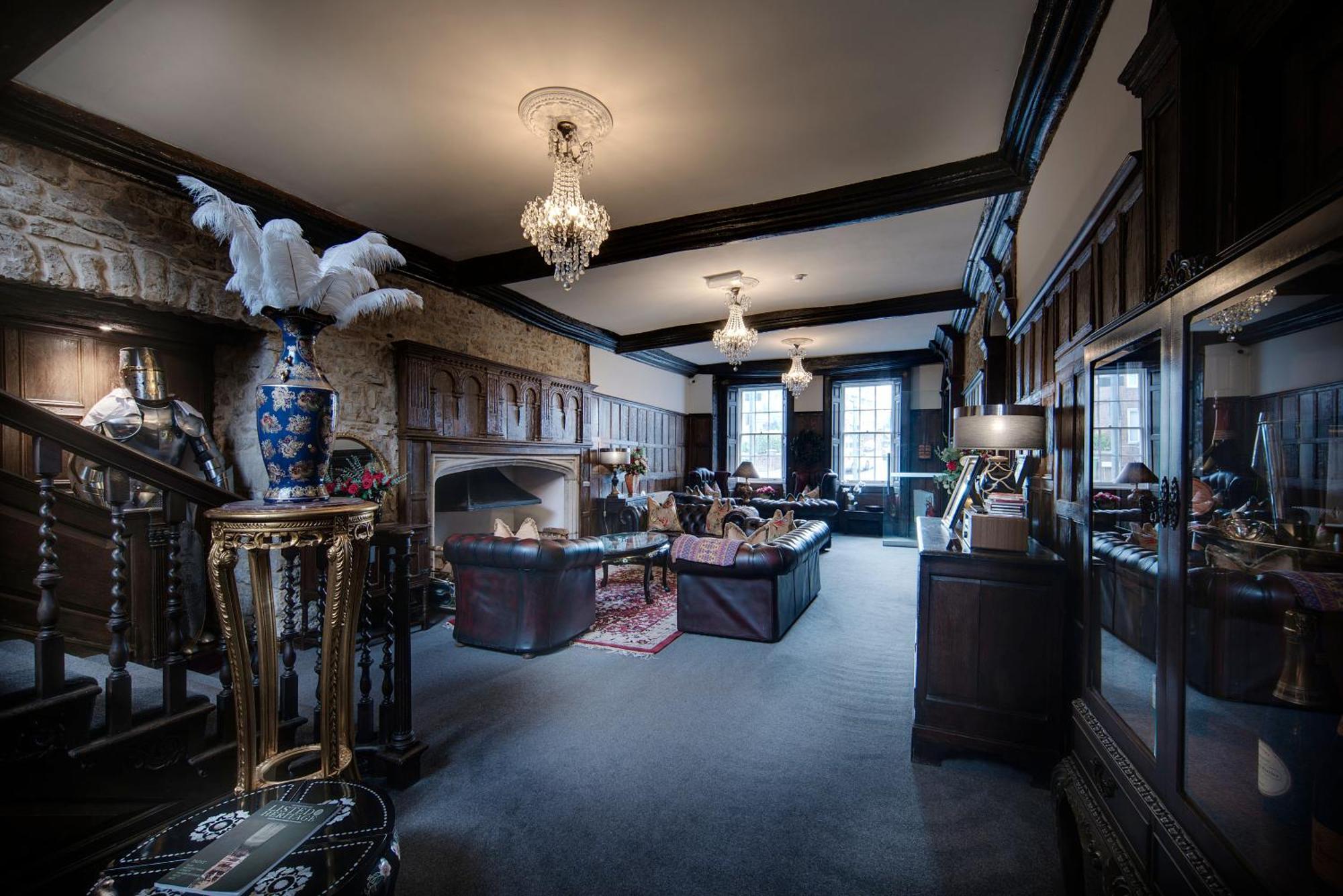 Hotel Stone Court House à Maidstone Extérieur photo